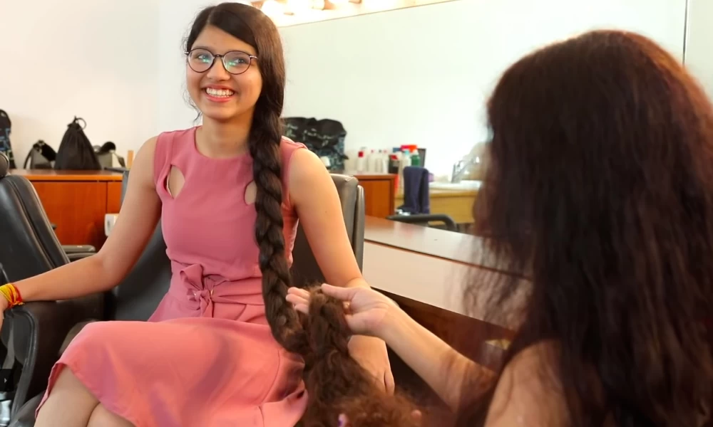 Ινδία: Η έφηβη με τα μακρύτερα μαλλιά όλων των εποχών